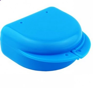 Pudełko ortodontyczne 1szt.Niebieskie Classic Midi