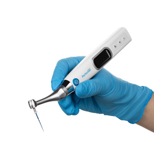 Endostar Performer_4_with hand.jpg